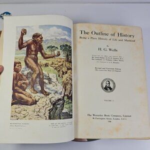 1920 THE OUTLINE OF HISTORY VOL 1  By HG Wells Antique